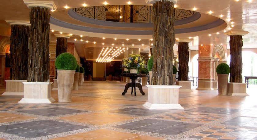 Andalucia Beach Hotel Elenite Exterior photo